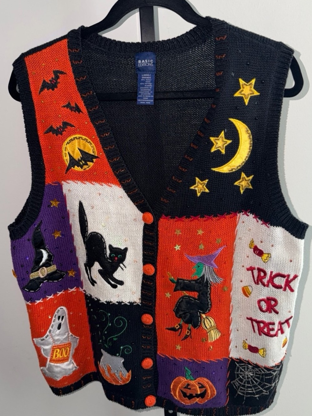 Vintage Basic Editions
Halloween Sweater Vest
Sz L
